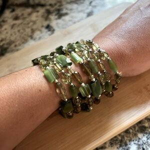 Avocado Green Mixed Style Glass Bead 7-piece Stretch Fashion Bracelet set